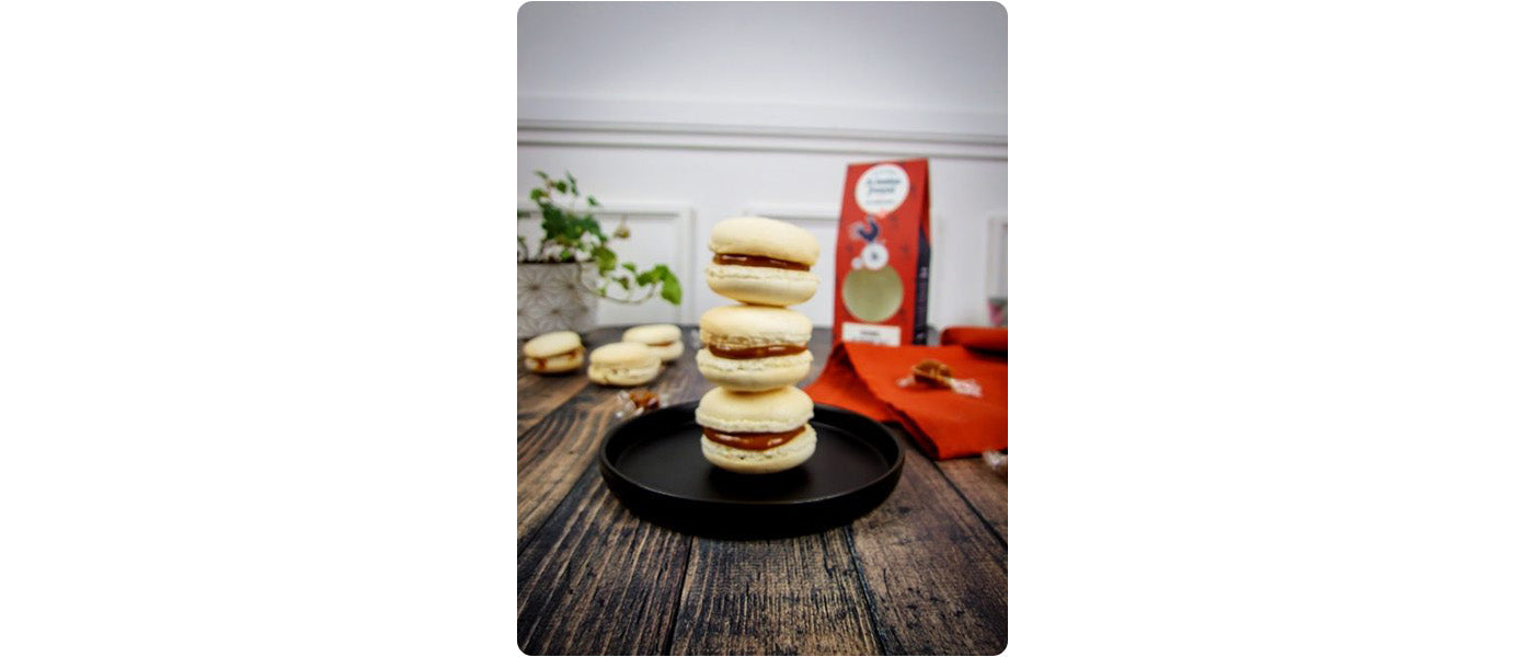 Macarons caramel beurre salé by Patrice Cayuela