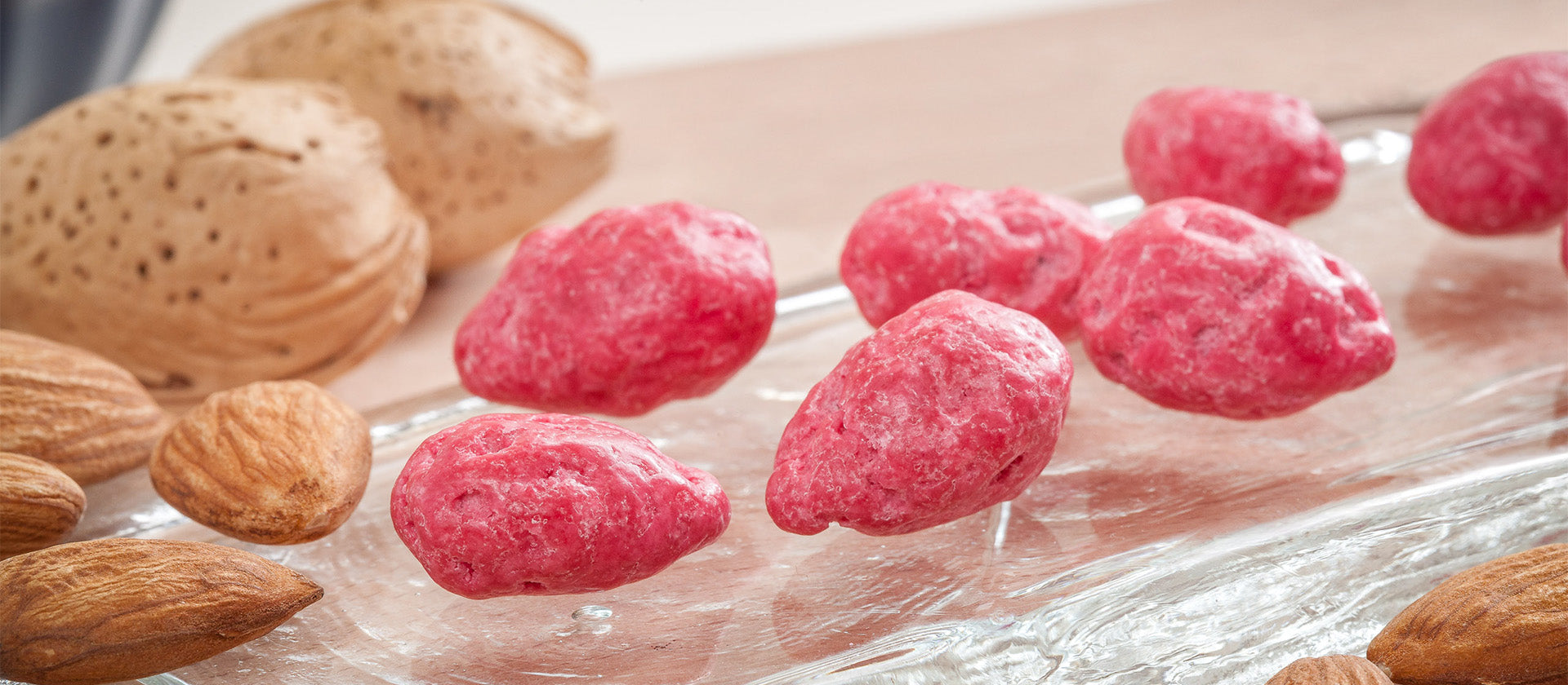 bannière praline rose, bonbon d'amande, praline rose de lyon, praline de lyon, praline lyonnaise, praline rose, confiserie régionale, confiserie artisanale, bonbon artisanal, made in france, le bonbon français